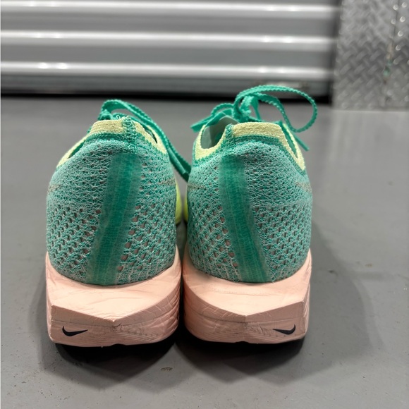 Nike ZoomX Athletic Shoes - Mint Green and Pastel Pink - Picture 5 of 10